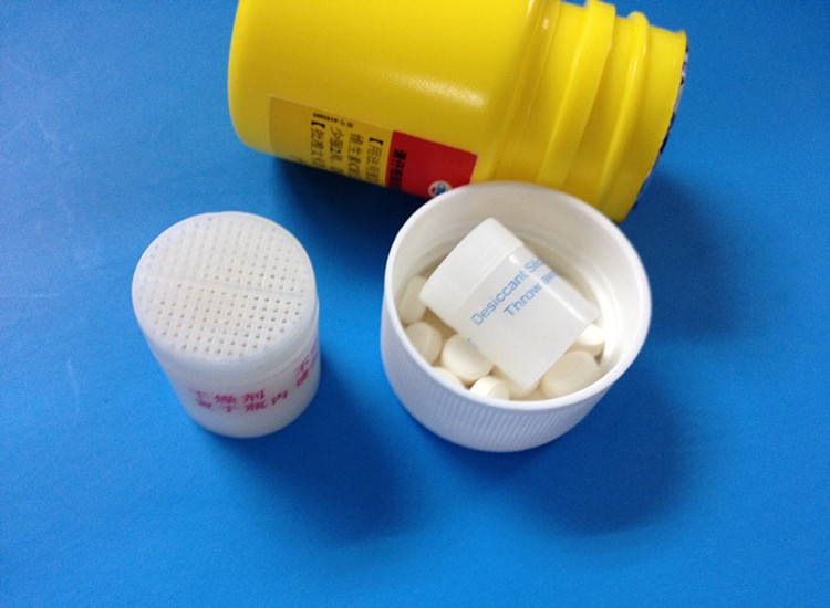 Rx-only-tablets-bottle-contained-silica-gel.jpg